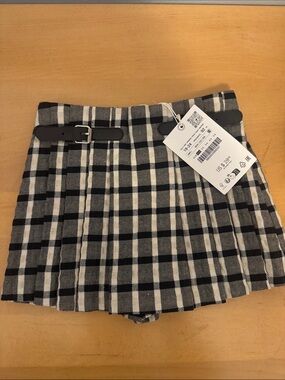 Zara Black and White Plaid Pleated Skort with Buckle Strap